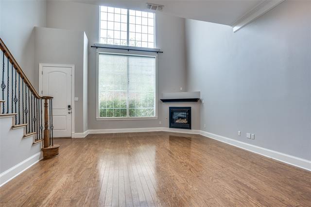 Foto del edificio - 3554 Knight St