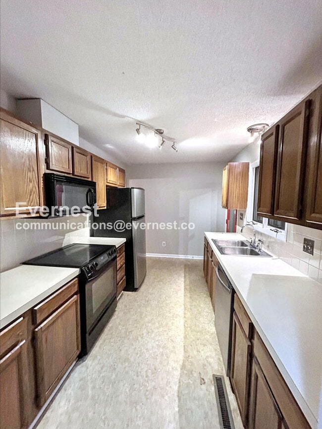 Foto del edificio - 57 Carrisbrooke Ln