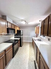 Building Photo - 57 Carrisbrooke Ln