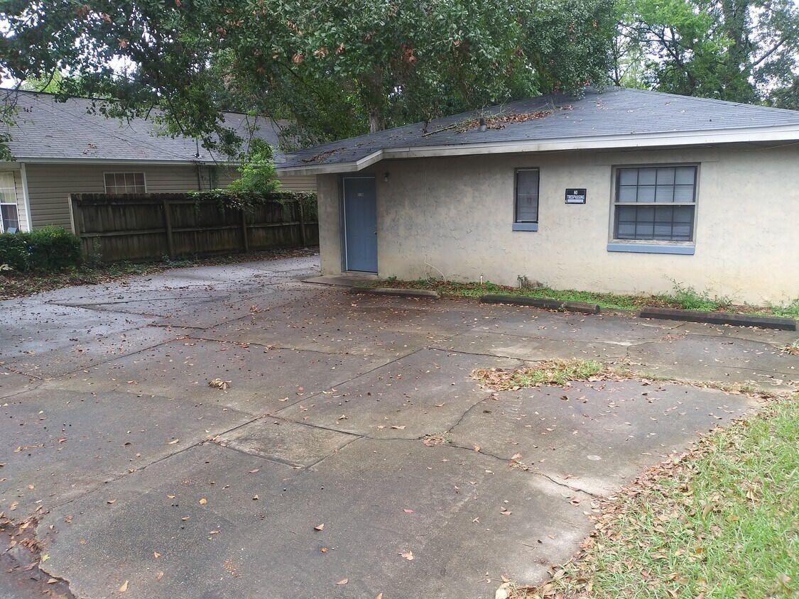 2128 Pasco St, Tallahassee, FL 32310 Townhome Rentals in Tallahassee
