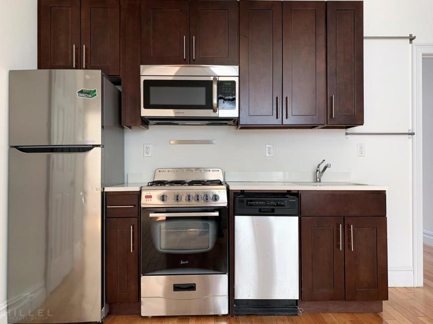 Primary Photo - 2 bedroom in ASTORIA NY 11106