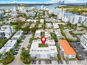 Foto del edificio - 9745 E Bay Harbor Dr