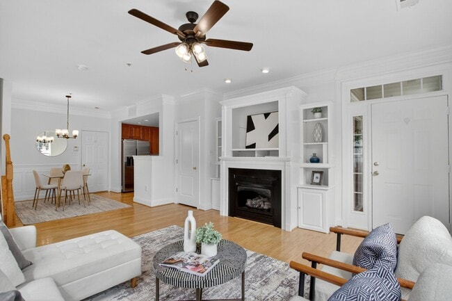 Photo - 23 Swanton Ln Townhome