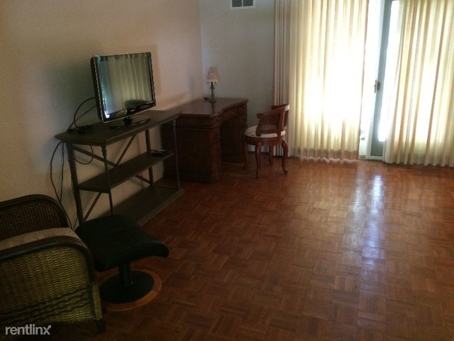 Foto del edificio - 1545 S Willemore Ave