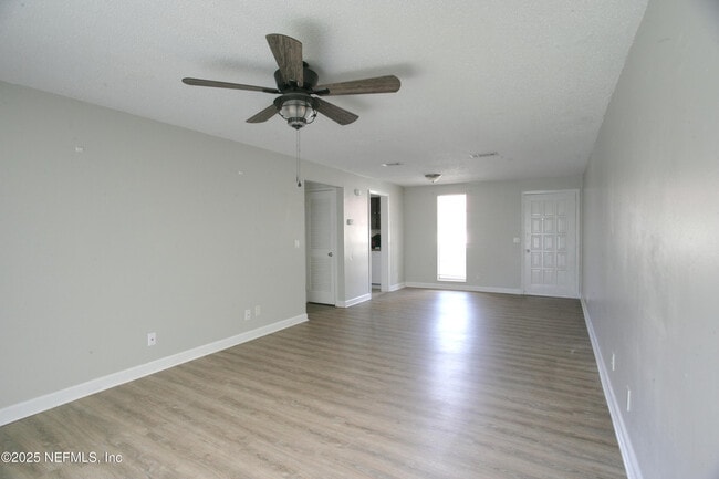 Building Photo - 1716 El Camino Rd