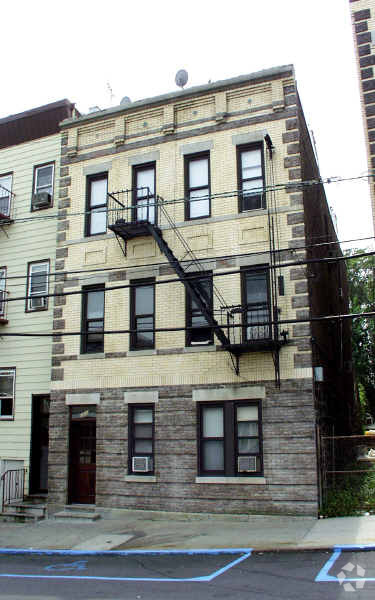 Foto del edificio - 333 71st St