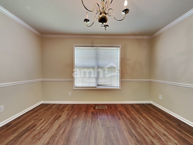 Foto del edificio - 3321 Dairy Point Dr