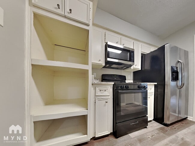 Building Photo - 2163 Drayton Ln