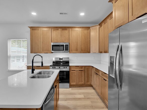 Foto del edificio - 7413 Westridge Dr