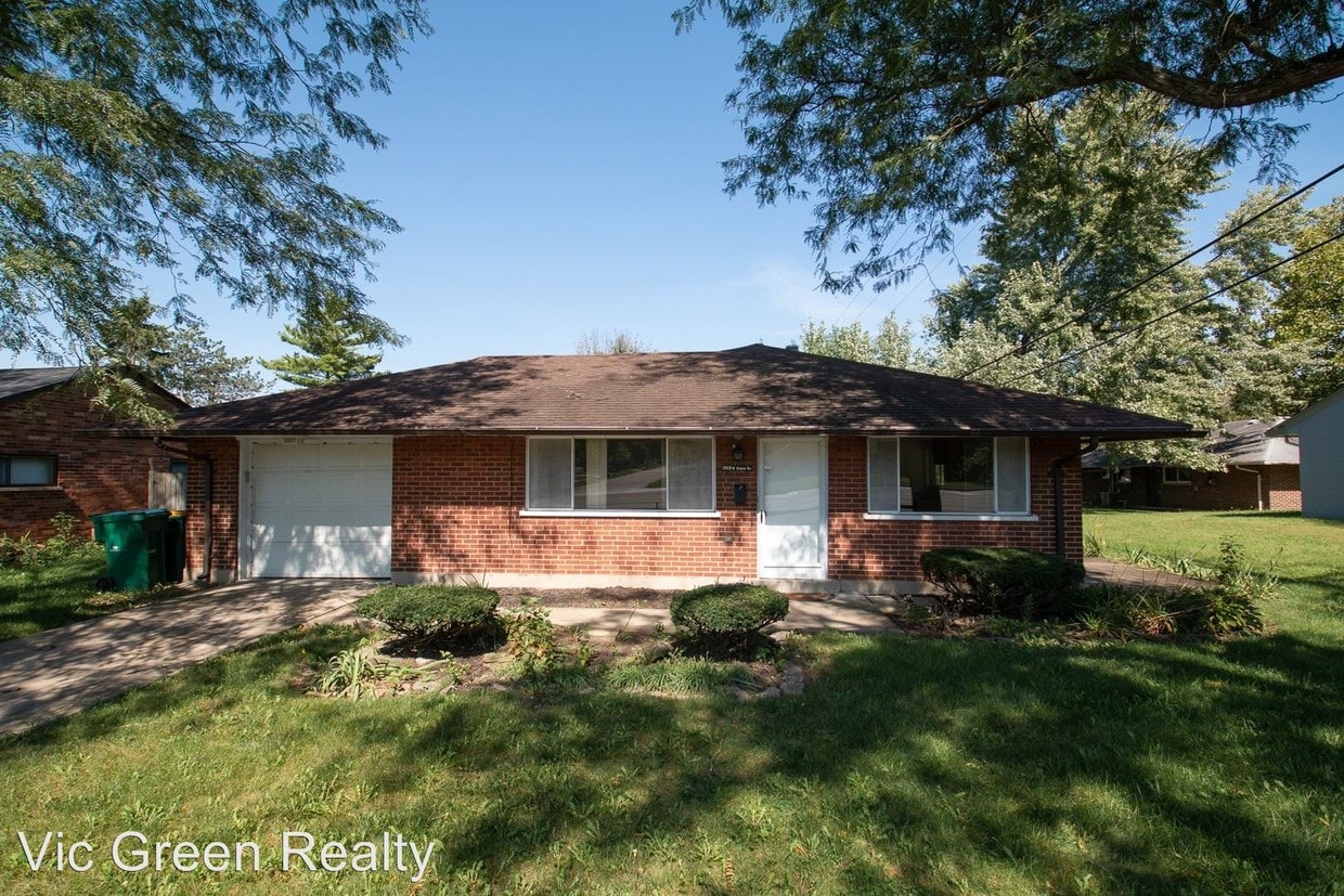 Primary Photo - 3 br, 1 bath House - 1513 W Stroop Rd