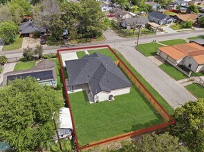Building Photo - 7040 Kinney St