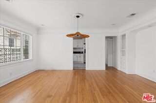 Building Photo - 1018 Havenhurst Dr
