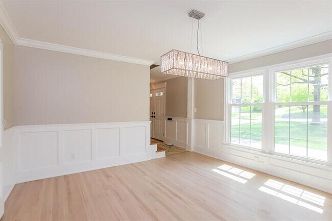 Foto del edificio - 2340 W 103rd St, Leawood, KS, 66206