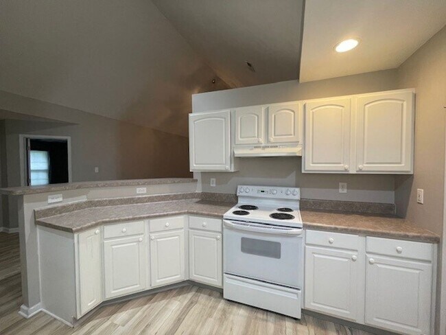 Foto del edificio - BEAUTIFUL 2 BEDROOM, 2 BATH CONDO IN NORTH...