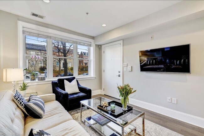 Foto del edificio - 3918 W St NW