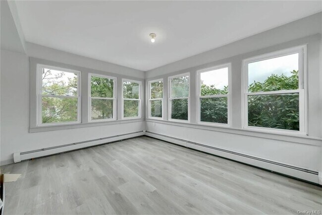 Foto del edificio - 32 Highland Dr