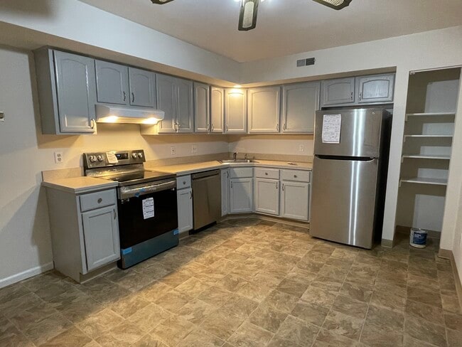 Building Photo - 108 Braithwaite Ln