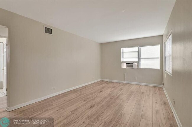 Building Photo - 3736 Avenue S