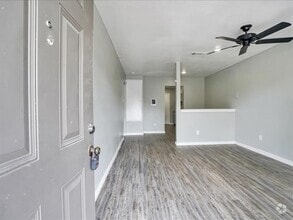 Building Photo - 5117 Lavender St