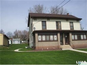 Building Photo - 210 Mauch Chunk St