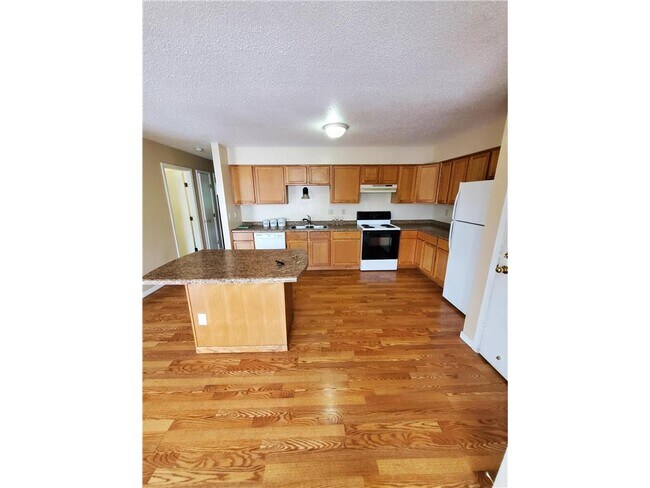Building Photo - 926 Wescott Trail