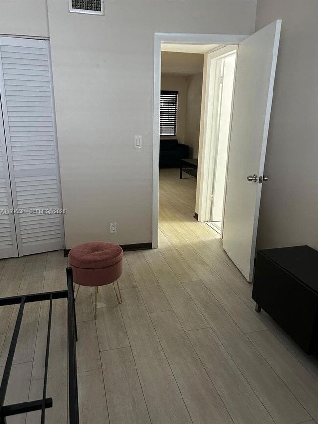 Foto del edificio - 541 Blue Heron Dr