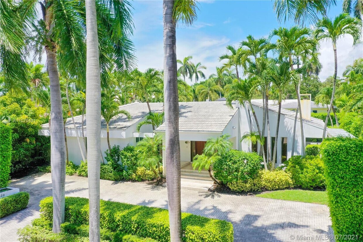 Foto principal - 6620 Windsor Ln