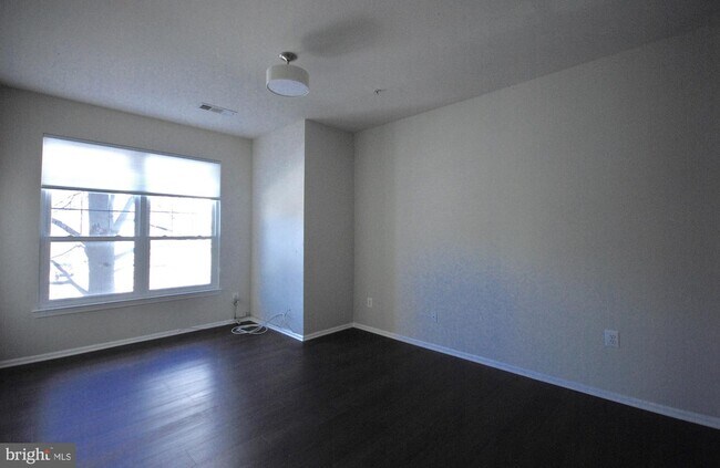 Building Photo - 1591 Spring Gate Dr.