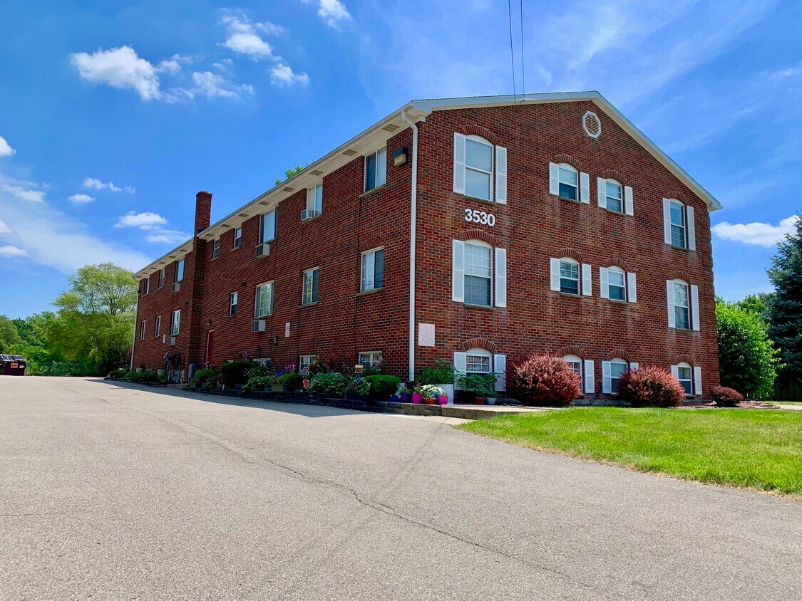 3530 Byron Center Ave SW Unit 2, Wyoming, MI 49519 Apartments in