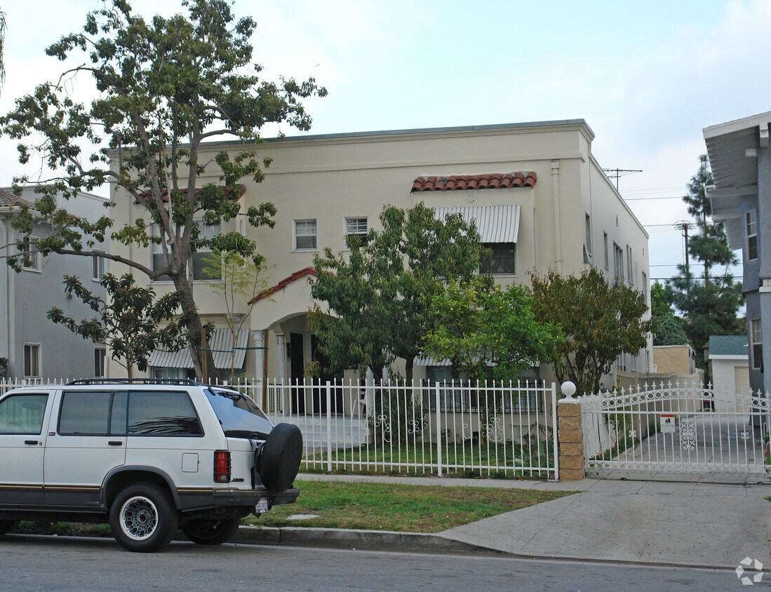 Building Photo - 1734 4th Ave