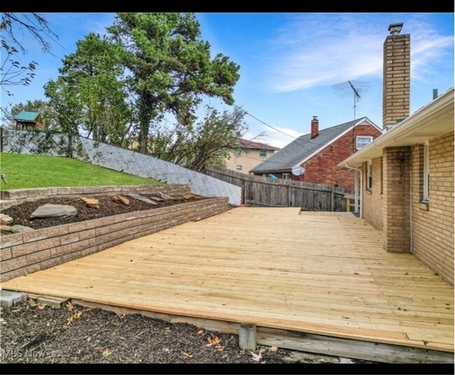 Foto del edificio - 240 Stardust Dr