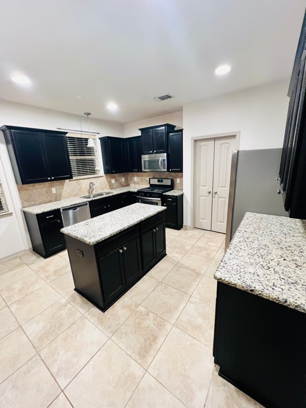 Building Photo - 206 Cobble Stone Ct