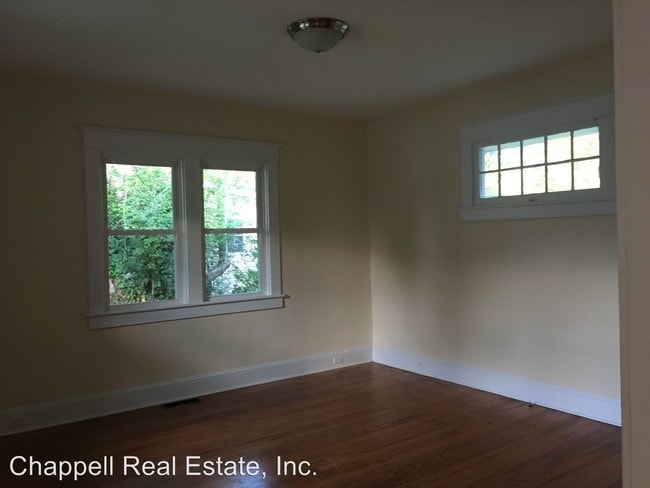 Building Photo - 2 br, 1 bath House - 210 Hamilton Avenue
