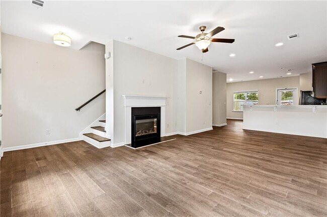 Foto del edificio - 776 Crestwell Cir
