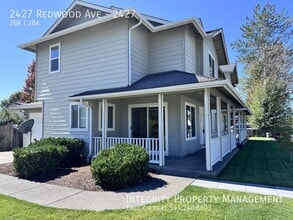 Building Photo - 2427 Redwood Ave