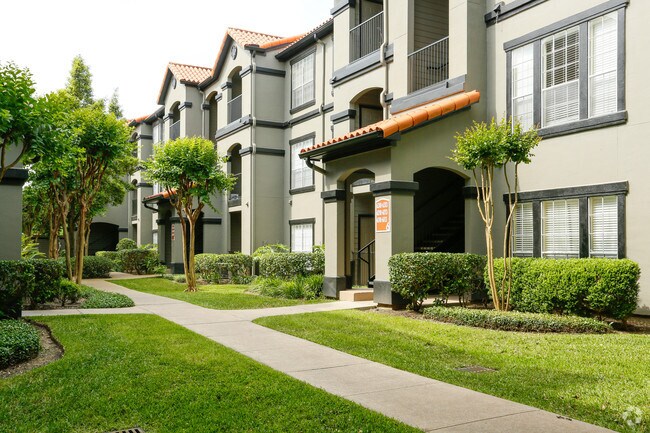 Villas at River Oaks Apartments Houston, TX