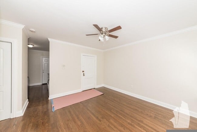 Foto del edificio - 3346 N Marshfield Ave