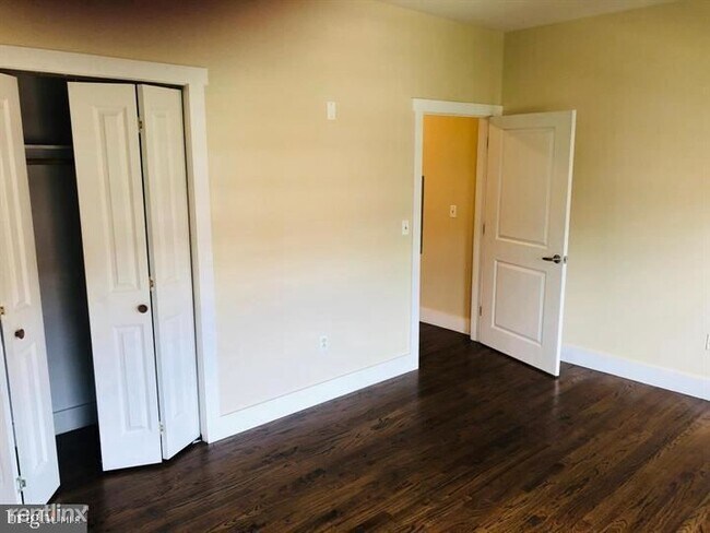 Building Photo - 1 br, 1 bath Condo - 700 New St Unit 203