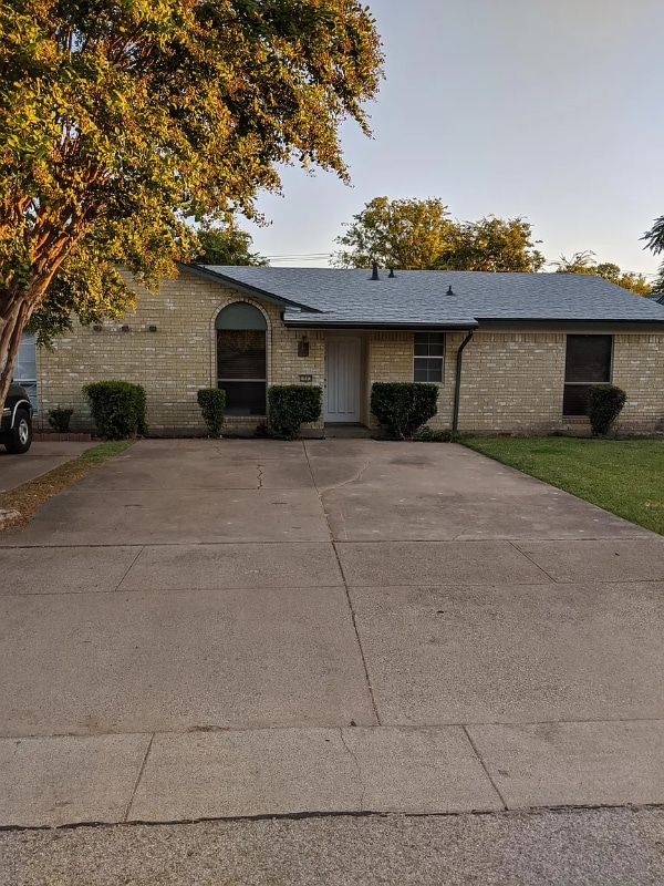 Building Photo - 1003 Plover Ln