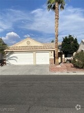 Building Photo - 3640 Yorba Linda Dr