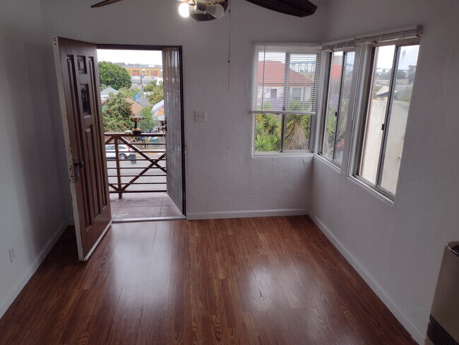 Foto del edificio - 2212 L St