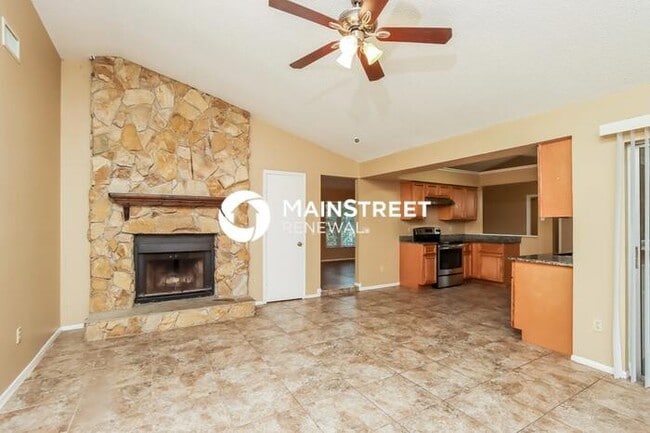 Building Photo - 4 Bedroom Pet-Friendly Home in Palm Bay, F...