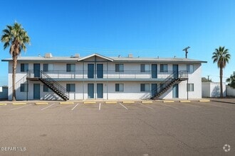Building Photo - 530 S Yarbrough Dr