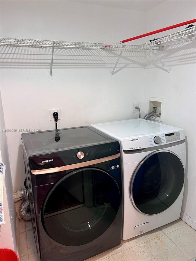 Foto del edificio - 1330 West Ave