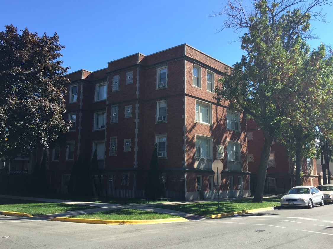 2233 S 53rd Ave Unit 14, Cicero, IL 60804 Apartment for Rent in