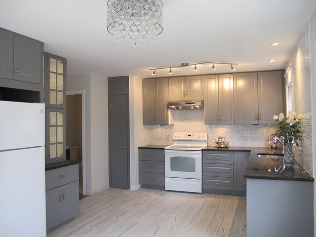 Building Photo - 21 Jones Ct