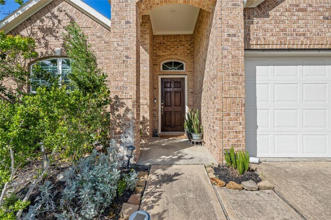 Foto del edificio - 2503 Pines Pointe Dr