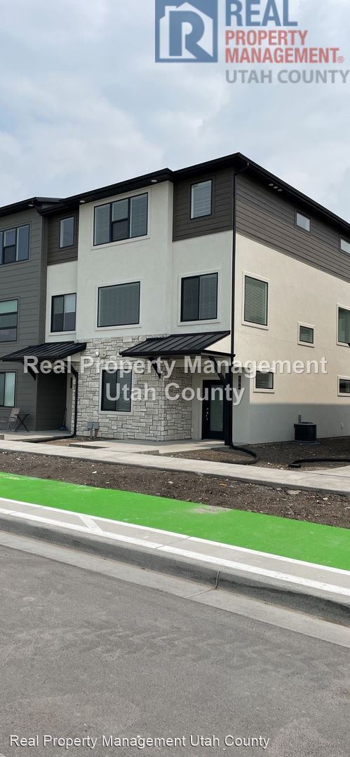 Foto del edificio - 4 br, 3 bath House - 504 S 1080 W