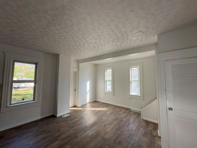 Foto del edificio - 5121 Dolloff Road