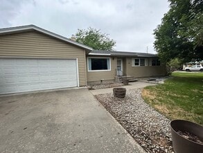 Building Photo - 367 Zimmerman Ln